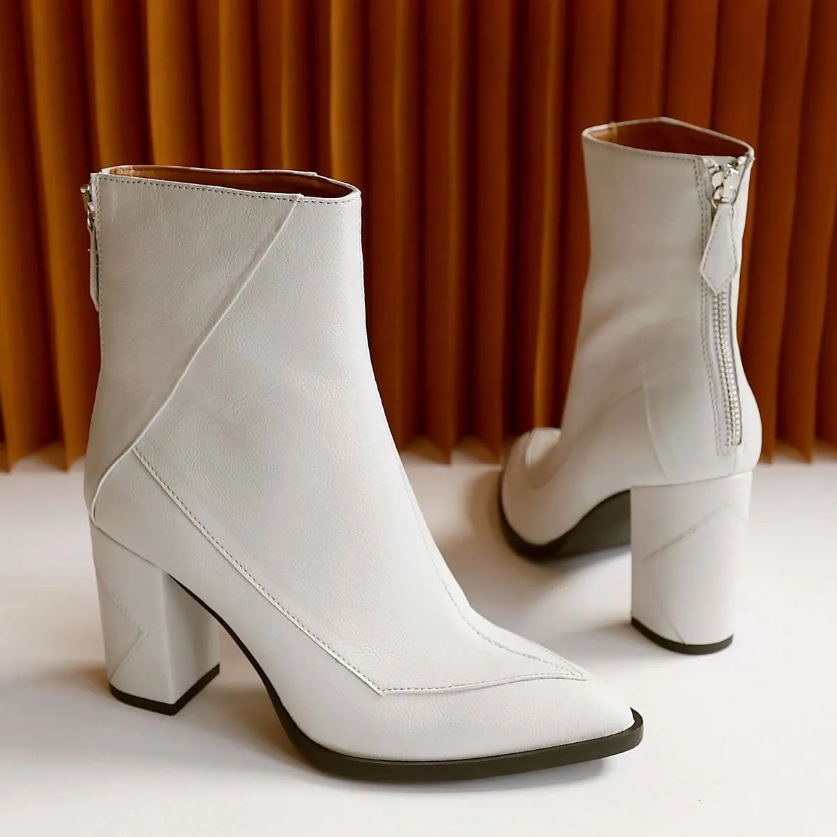 10 ALMASI white vegan apple leather boots - White