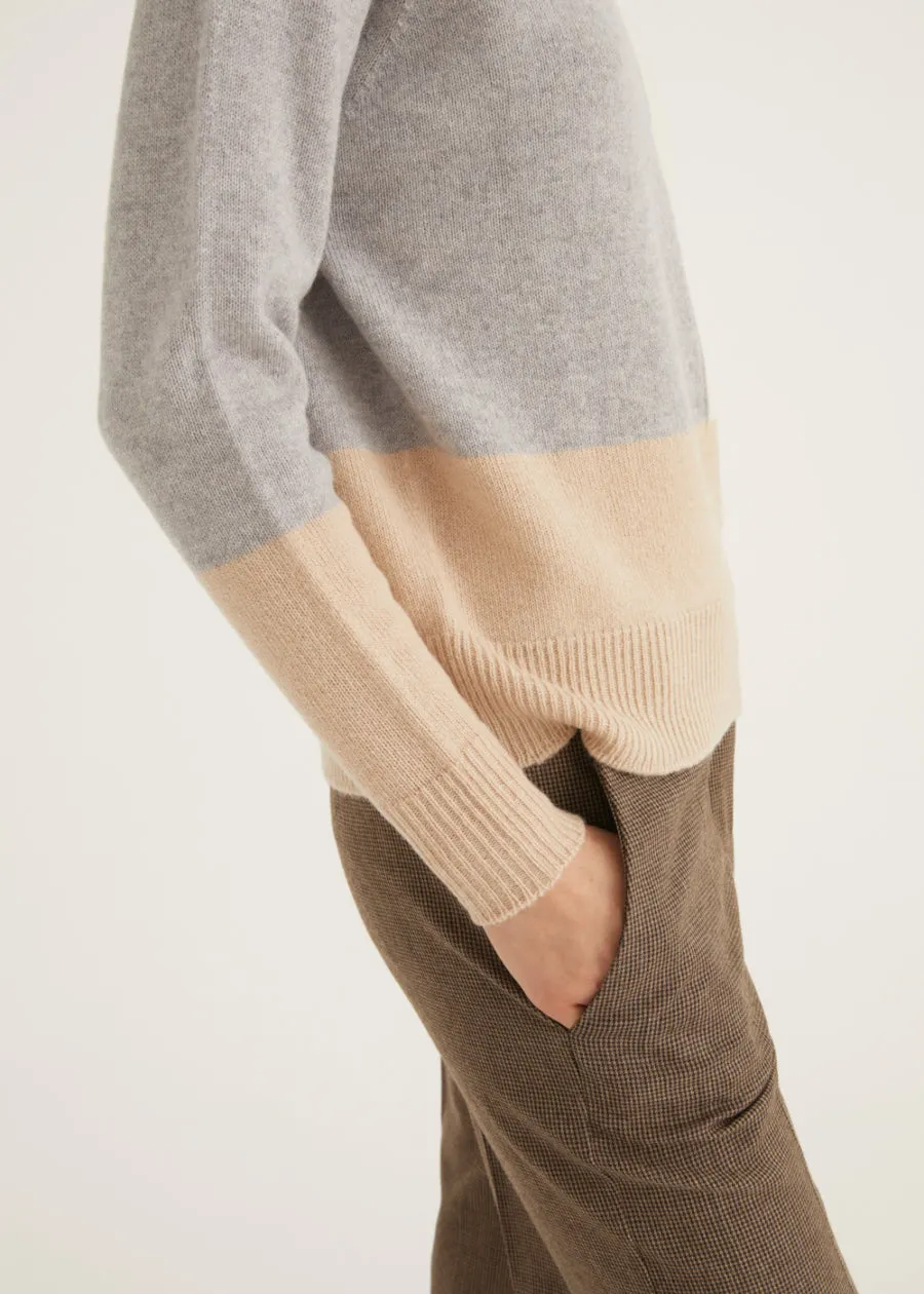 Color Block Seamless Sweater