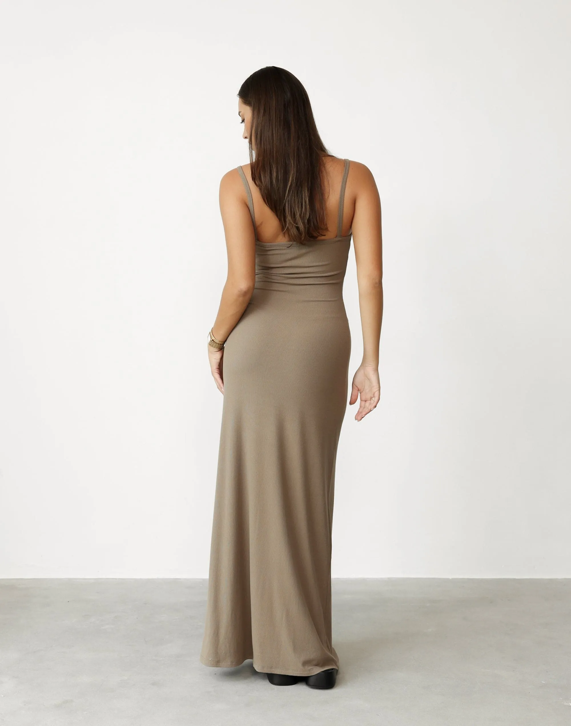 Helia Maxi Dress (Mushroom)