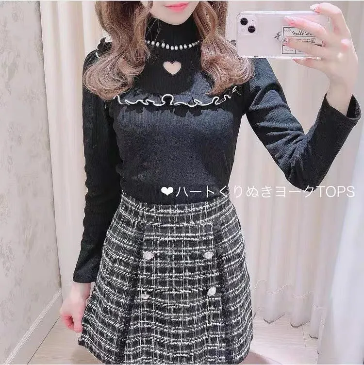 hollow out heart shape base sweater