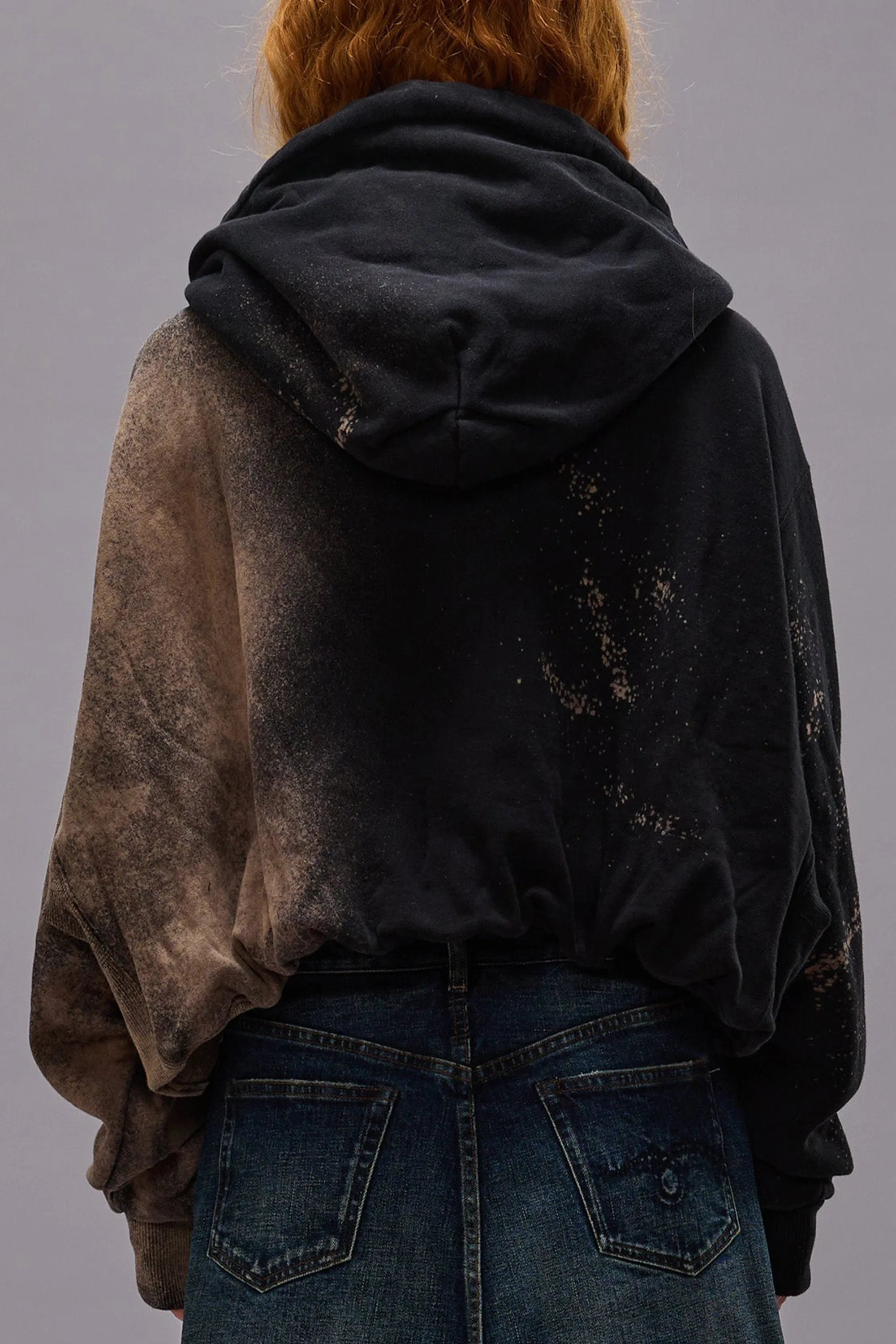 Hoodie Balloon Popover in Bleached Black