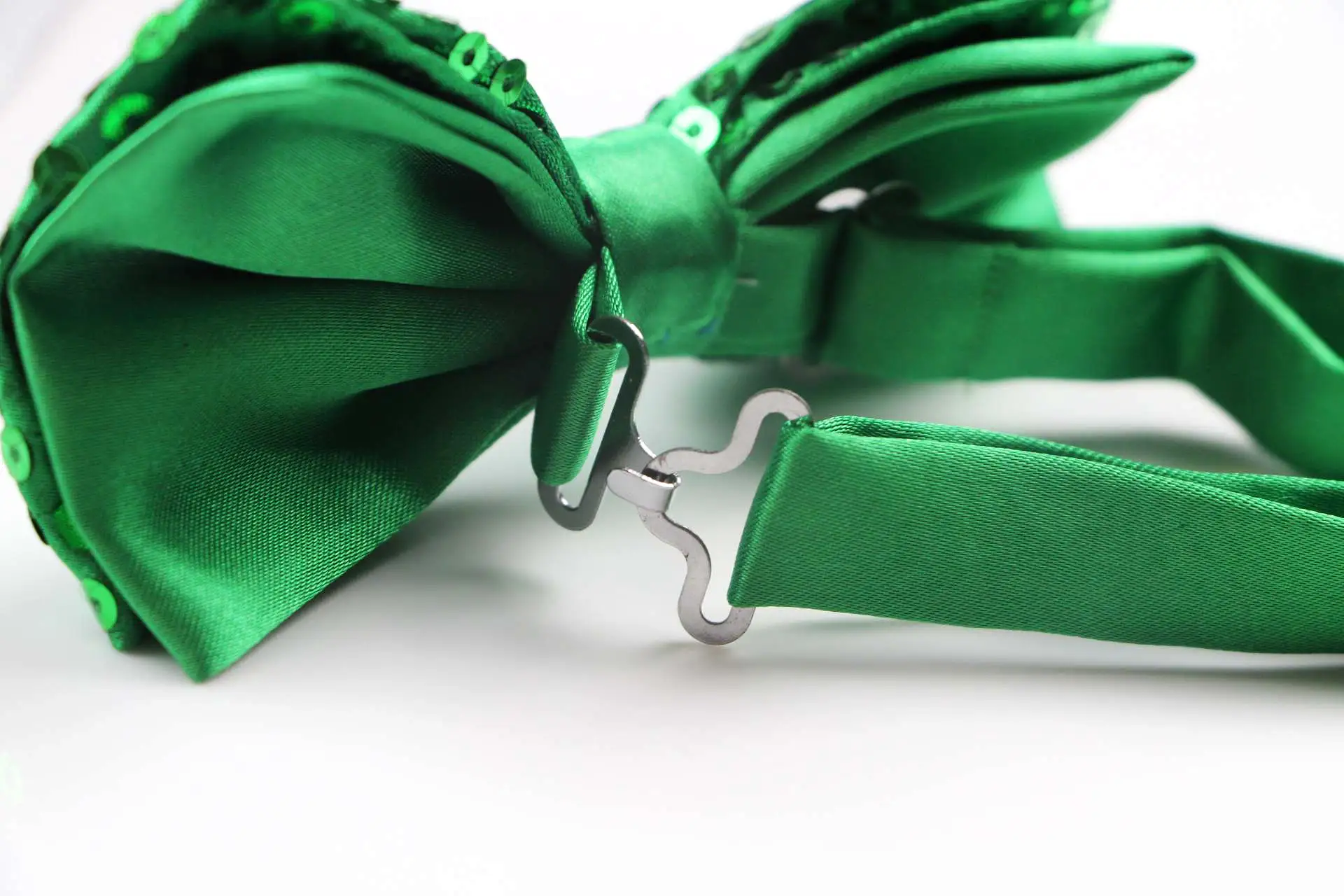 Mens Green Sequin Patterned Bow Tie