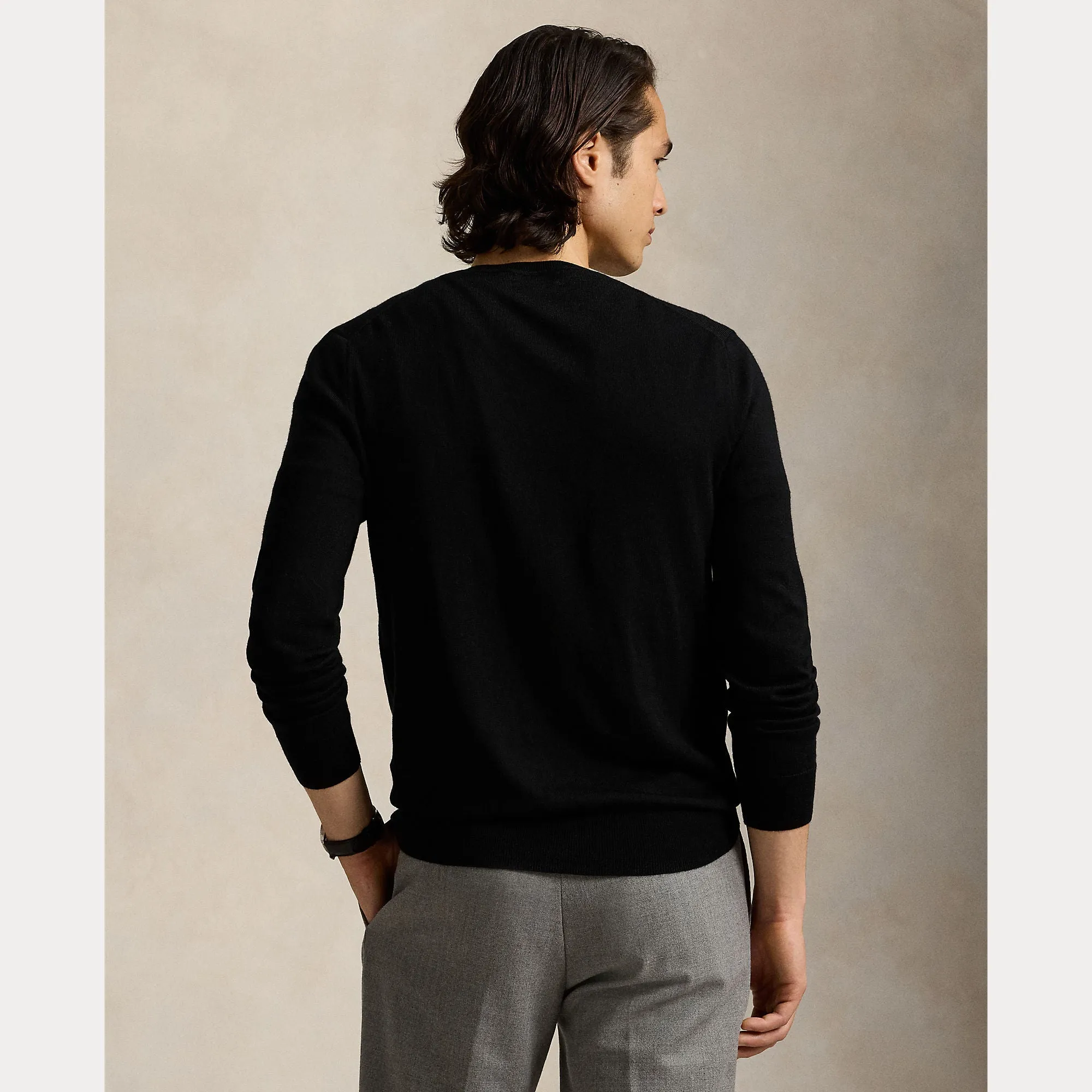 SLIM FIT WASHABLE WOOL V-NECK SWEATER