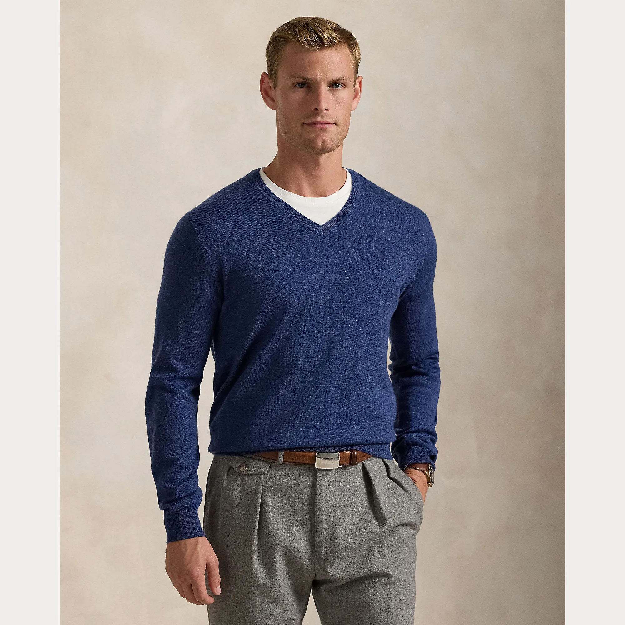 SLIM FIT WASHABLE WOOL V-NECK SWEATER