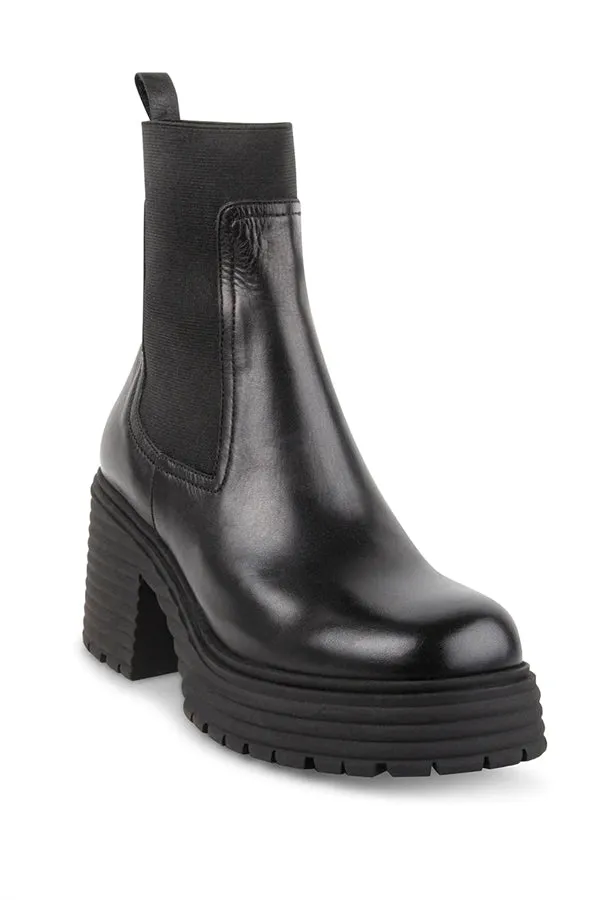 Steve Madden Genyva Boot