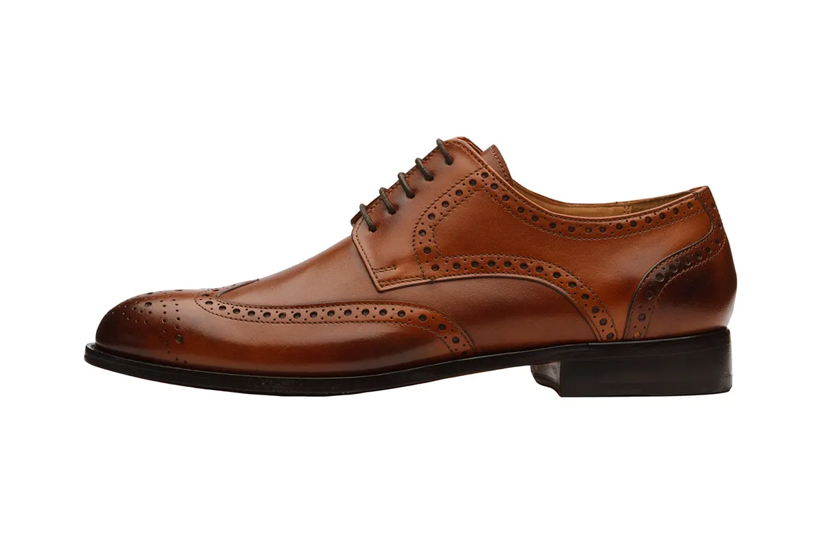 WINGCAP BROGUE WITH MEDALLION – Mid Brown